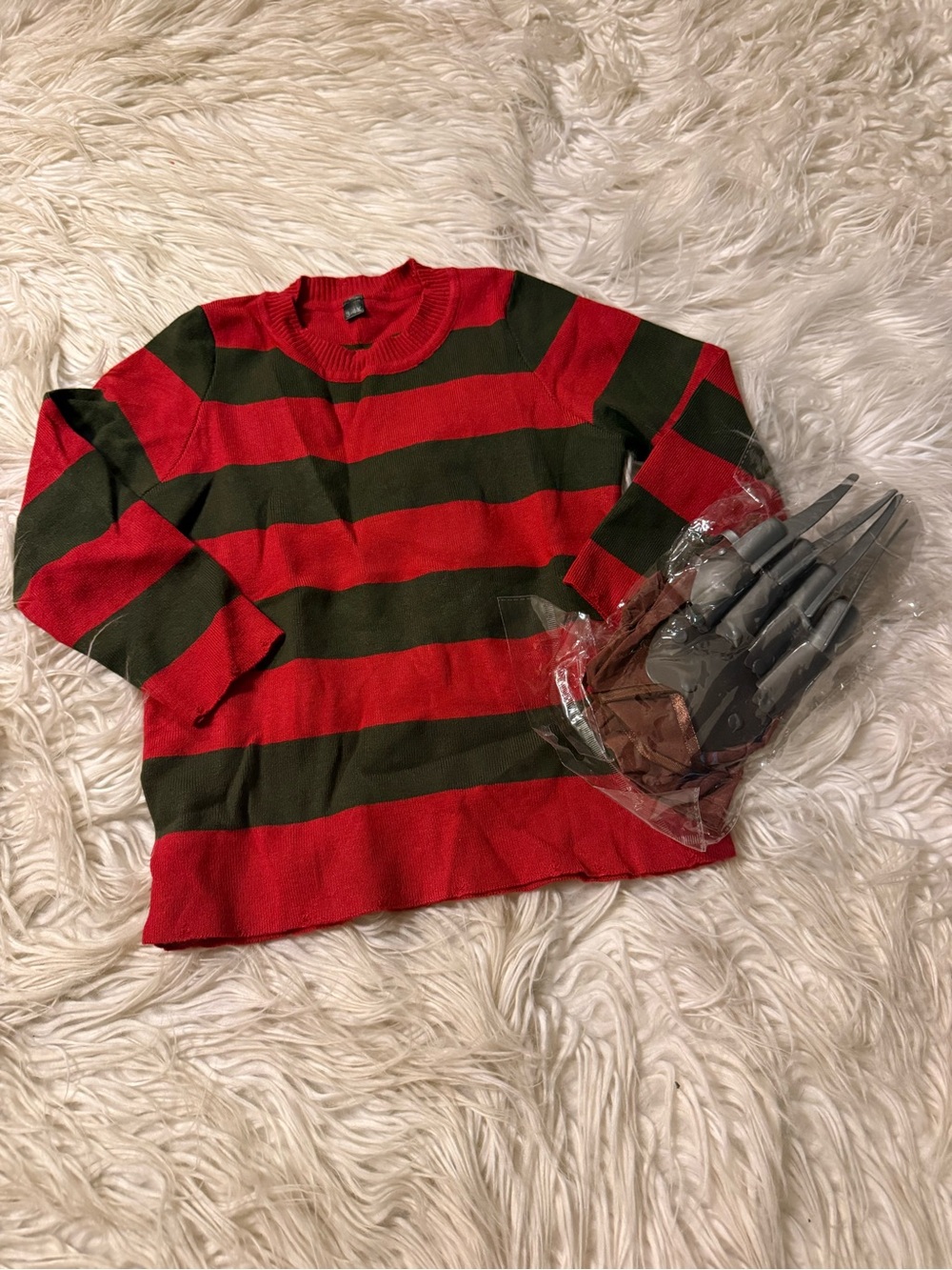 Boys Freddy Kruger costume (D12)